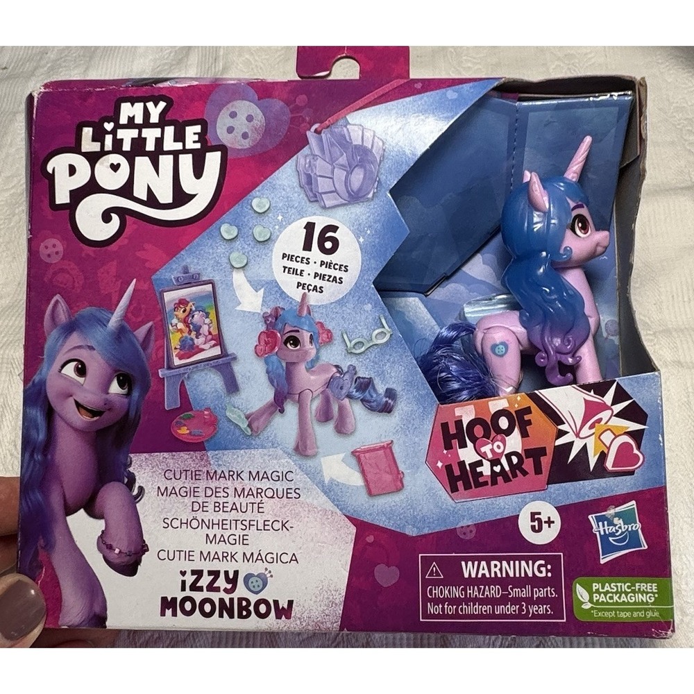 New‎ In Package Hasbro My Little Pony Izzy Moonbow Sixteen Piece Hoof To Heart